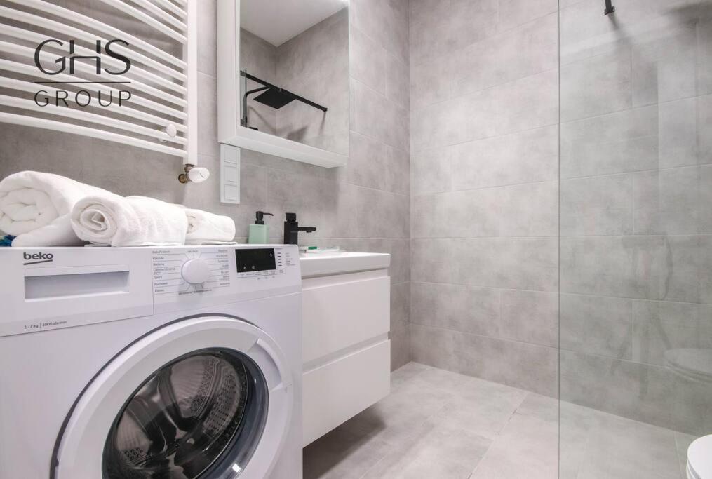 Stylowy Apartament Blisko Dworca Glownego Apartment คราคูฟ ภายนอก รูปภาพ